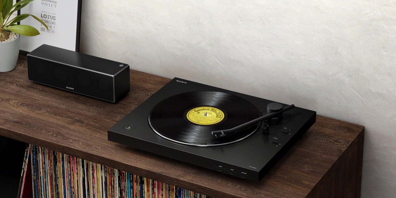 featured image for the best turntable under 200 post